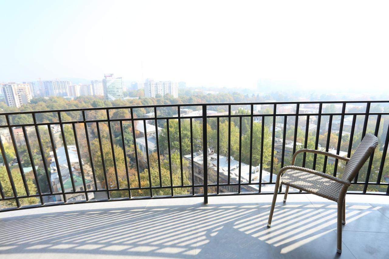 דושאנבה Hotel 777 מראה חיצוני תמונה