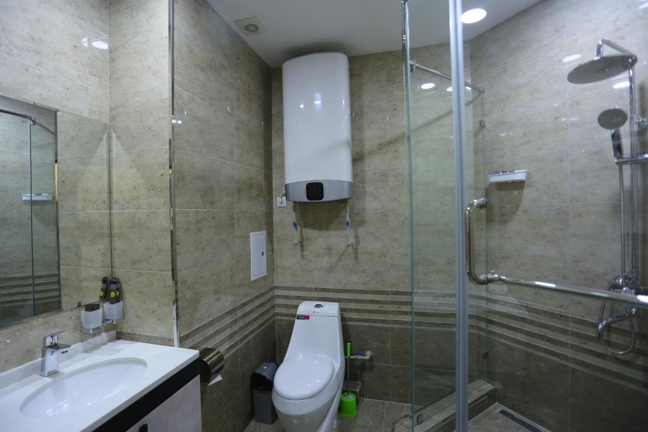 דושאנבה Hotel 777 מראה חיצוני תמונה