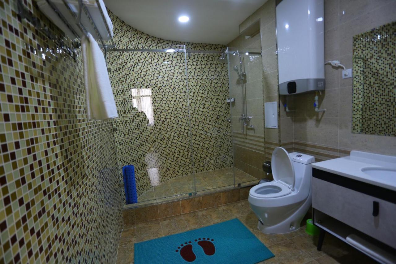 דושאנבה Hotel 777 מראה חיצוני תמונה