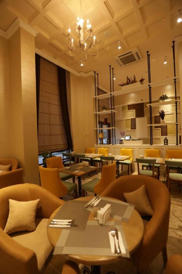 דושאנבה Hotel 777 מראה חיצוני תמונה