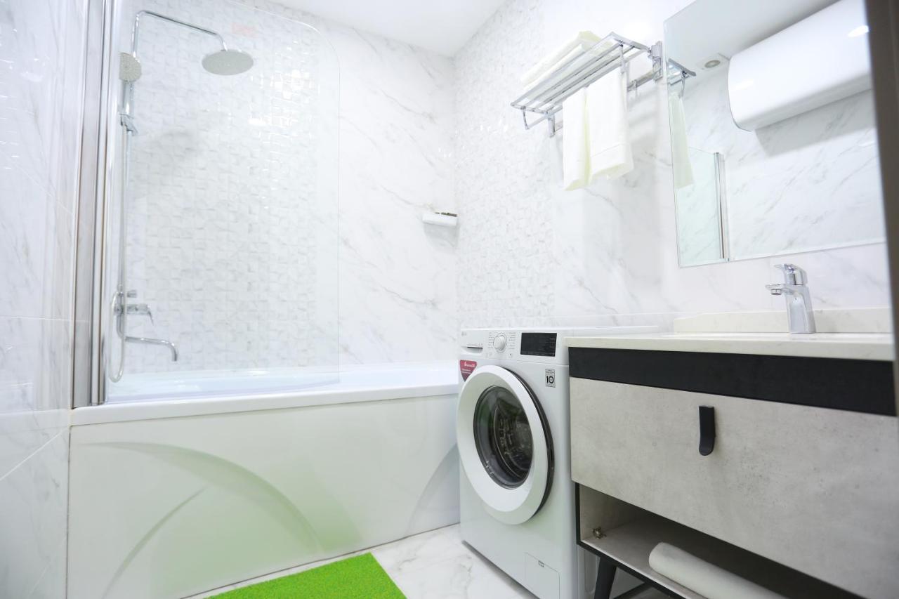 דושאנבה Hotel 777 מראה חיצוני תמונה