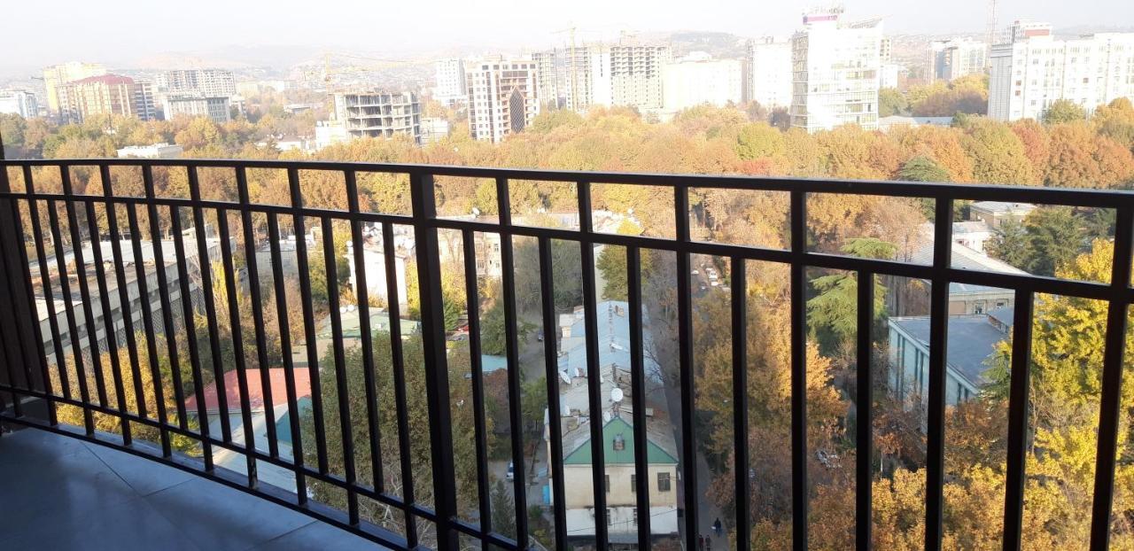 דושאנבה Hotel 777 מראה חיצוני תמונה